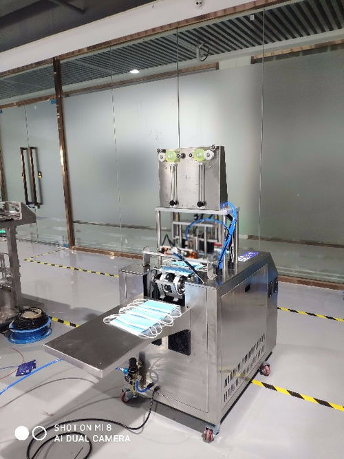 小型自動口罩機技術開發(fā)與關鍵結構解析